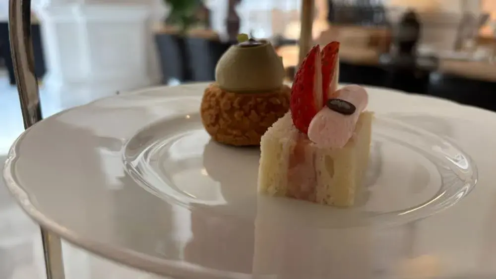 上段：ケーキ・シュー