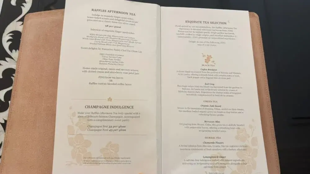 グランドロビーのメニューリスト1