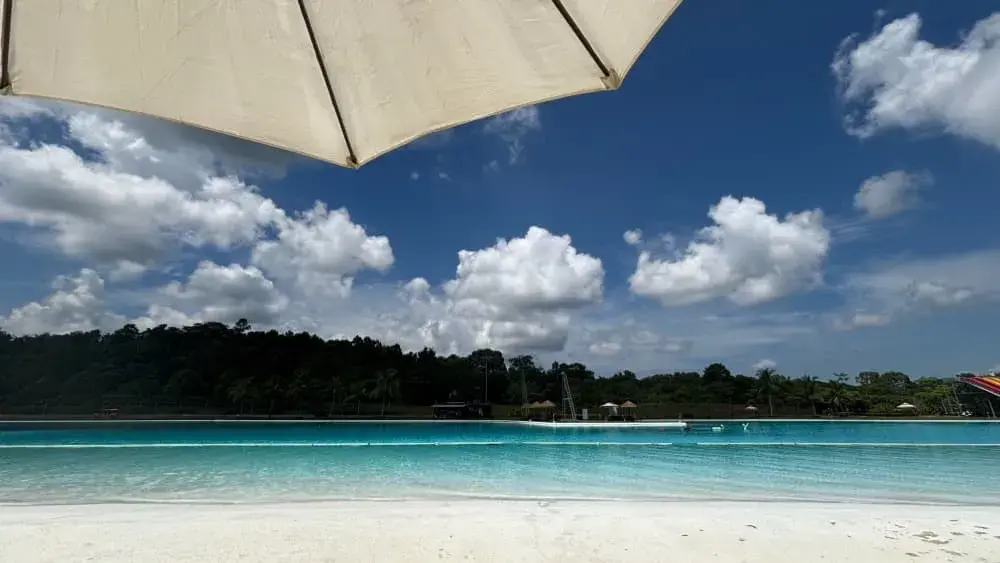 ビンタン島の人工海水プール「クリスタルラグーン」