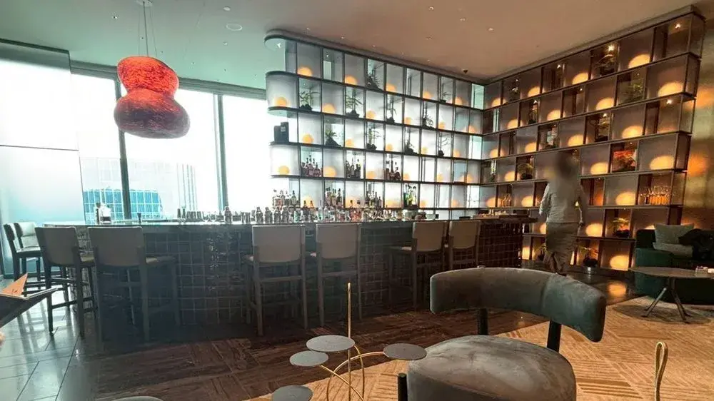 JWマリオット東京のアフタヌーンティー会場にあるバーカウンター