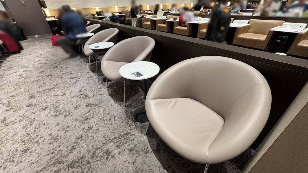 ANAラウンジ羽田空港 国際線：メインフロア席1