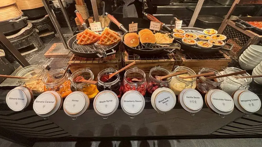 フォーポイント プーケット 朝食 2025|パンケーキ・ソース