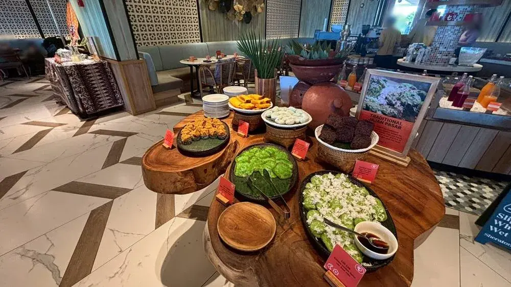 シェラトン・バリ・クタ・リゾートの朝食：インドネシアのスイーツ