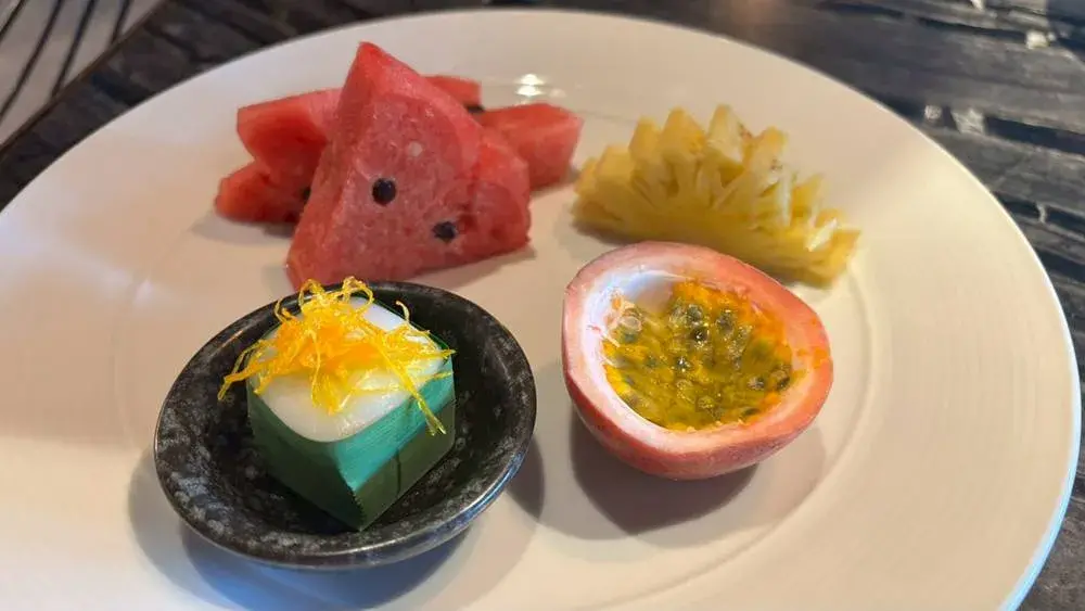 フォーポイント プーケット 朝食 2025|フルーツ・デザート