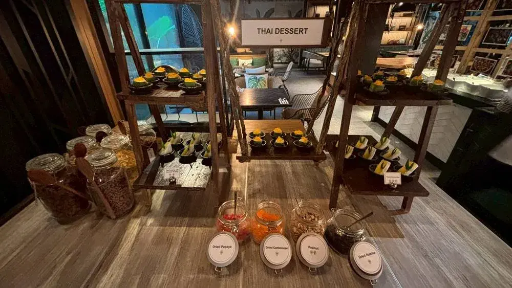 フォーポイント プーケット 朝食 2025|デザート類