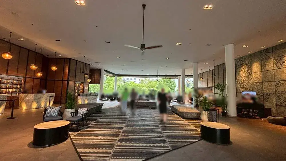 フォーポイントバイシェラトン・プーケット・パトンビーチ・リゾート|チェックインロビー