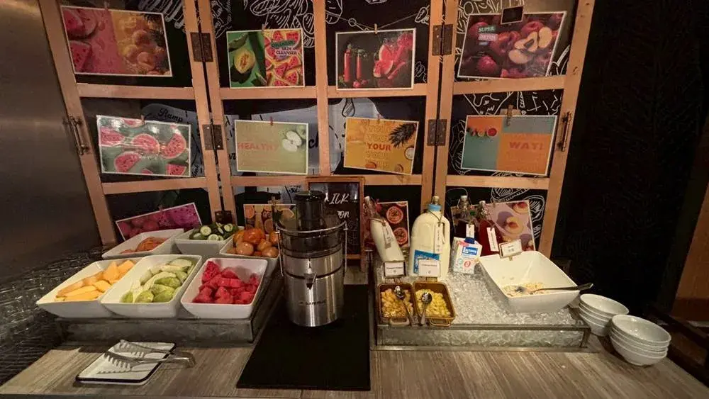 フォーポイント プーケット 朝食 2025|フルーツ