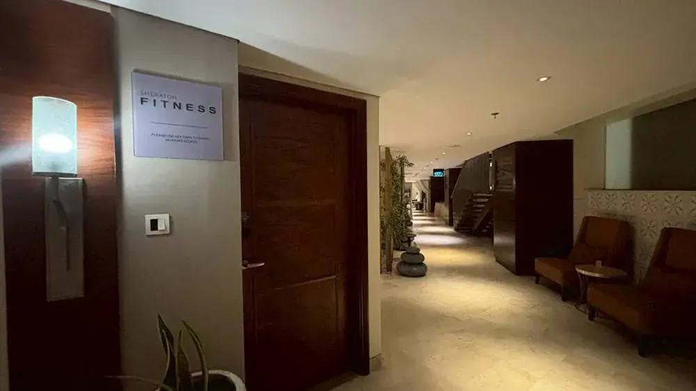 シェラトン・バリ・クタ・リゾートのジムの入り口