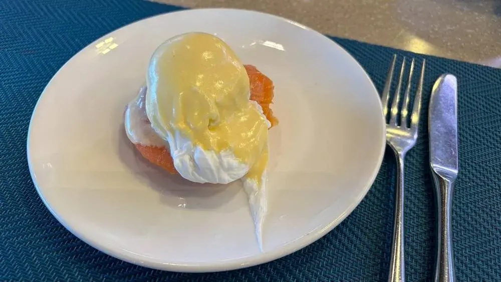 エッグベネディクト