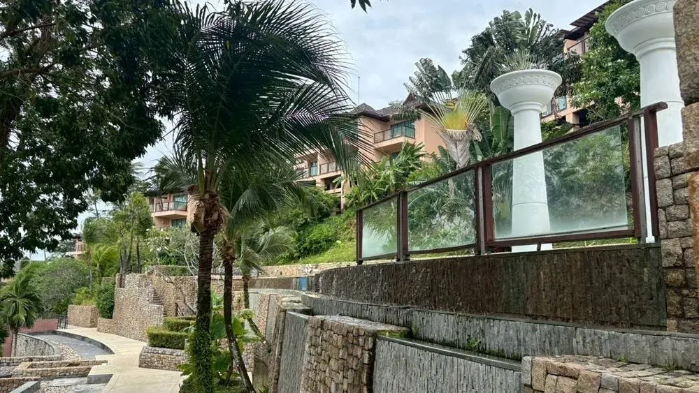 プーケット ウエスティンのスプラッシュプールを下から見た感じ