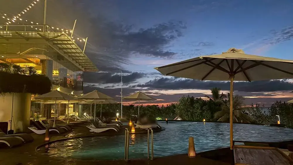 シェラトン・バリ・クタ・リゾートの夕日が見えるプール