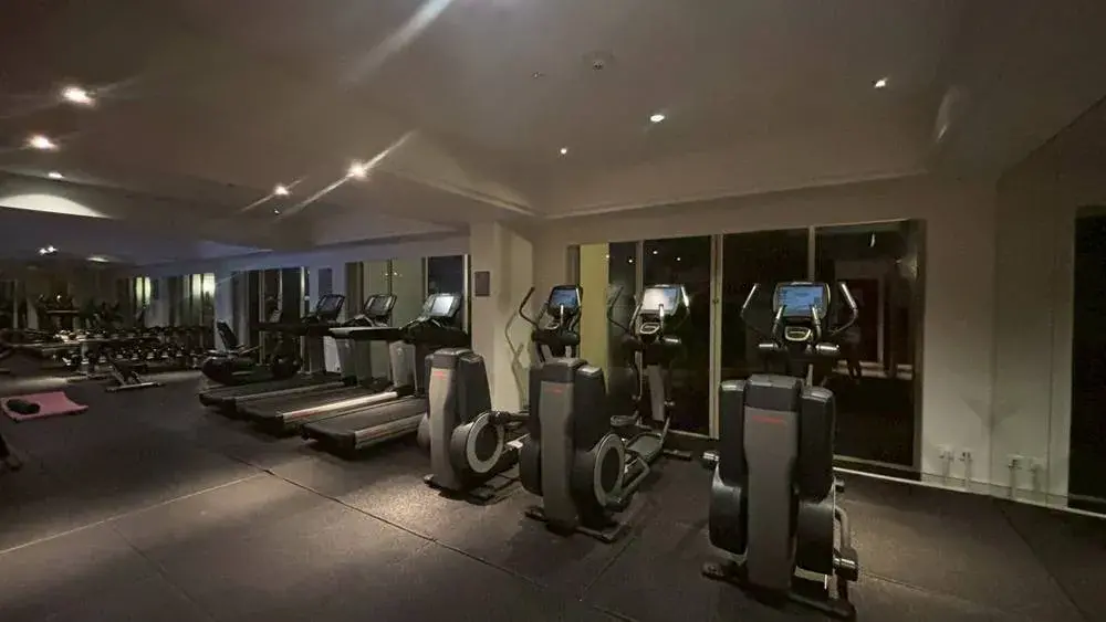 シェラトン・バリ・クタ・リゾートのジム：ランニングマシン