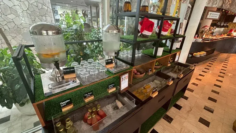 ル メリディアン バリ ジンバランの朝食「Bamboo Chic」ドリンク類