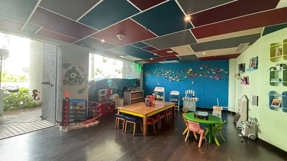 ル メリディアン バリ ジンバランのキッズルーム4：子ども用のいすや机など