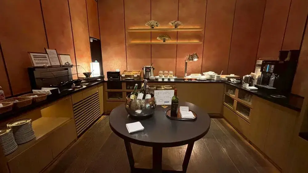 クラブラウンジ:ビュッフェゾーン